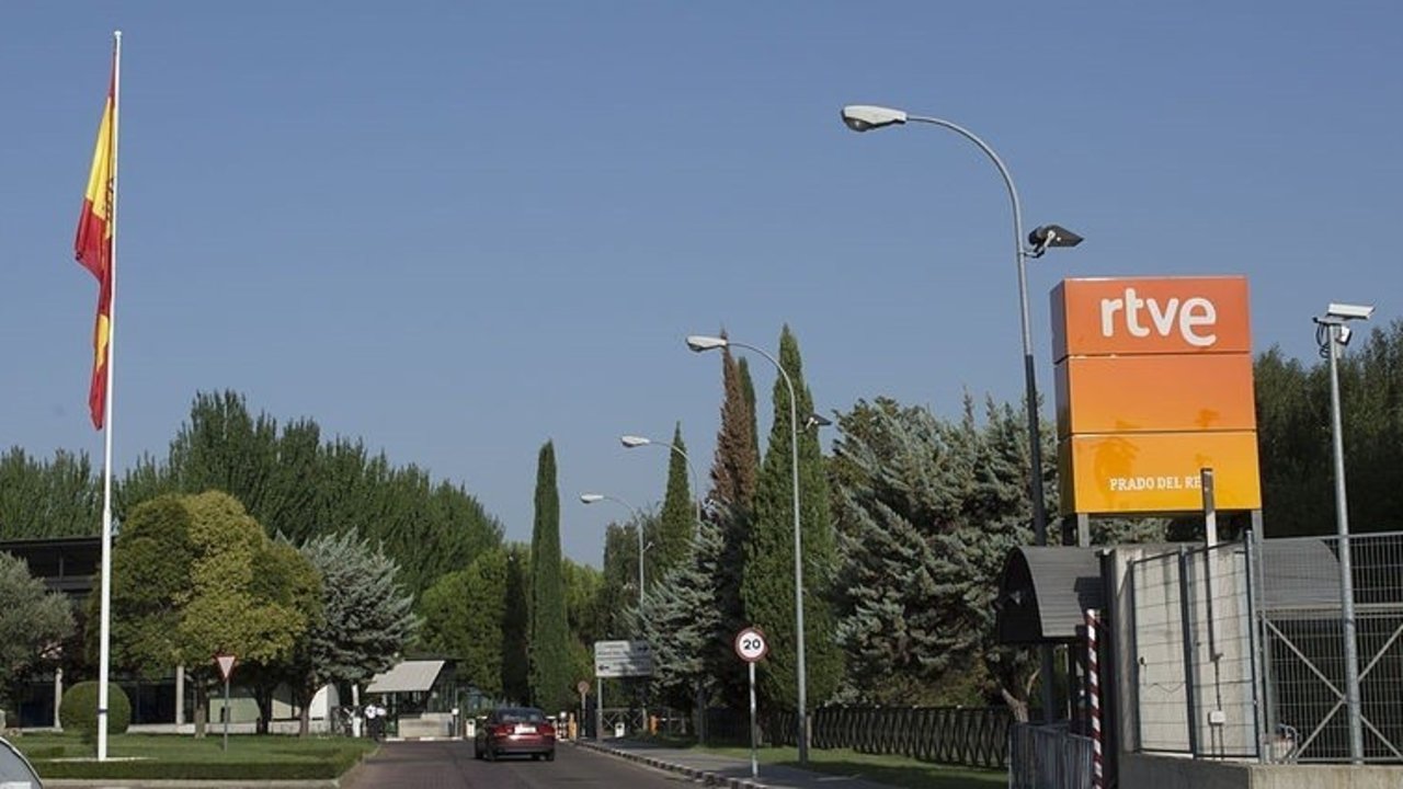 La entrada a las instalaciones de RTVe en Prado del Rey, Madrid.