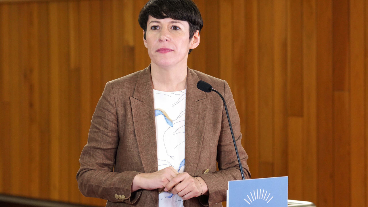 Ana Pontón (BNG) y Pleno de investidura de Alfonso Rueda como presidente de la Xunta - 