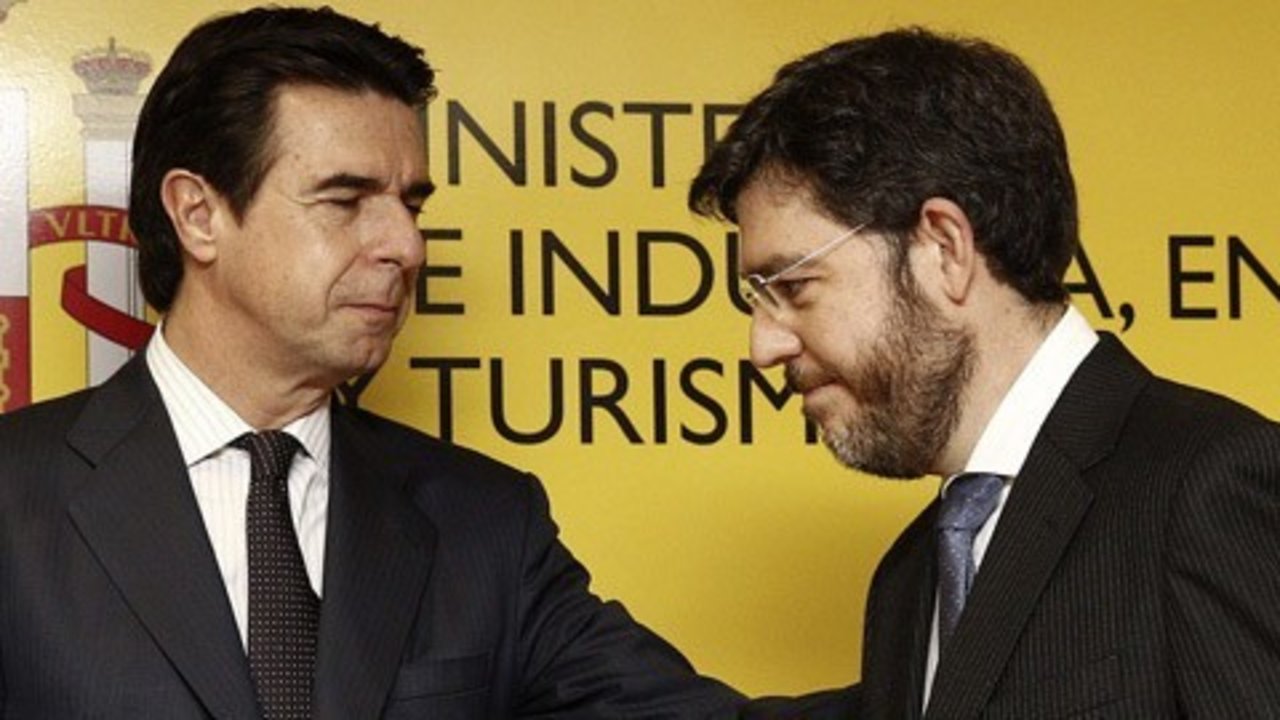 El ministro Soria y Alberto Nadal.