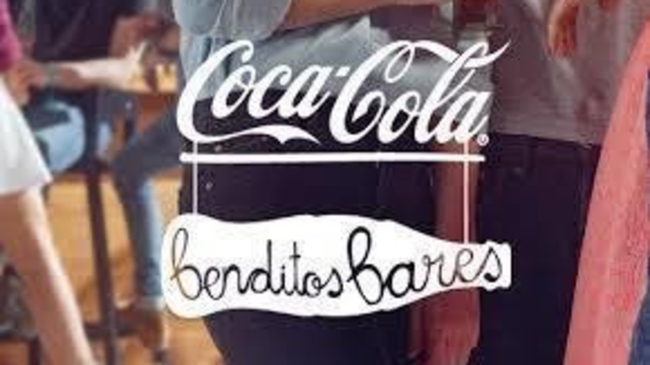 Cartel de la campaña 'Benditos bares' de Coca-Cola.