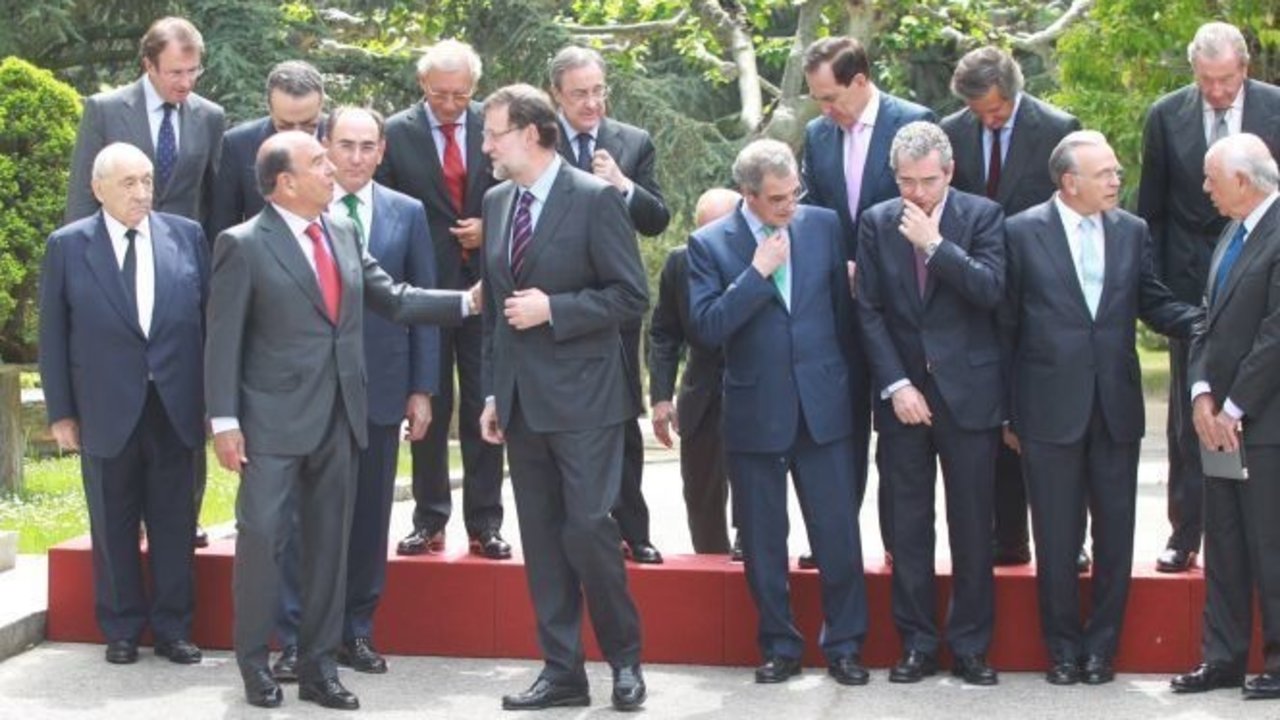 Rajoy con los grandes empresarios en La Moncloa.
