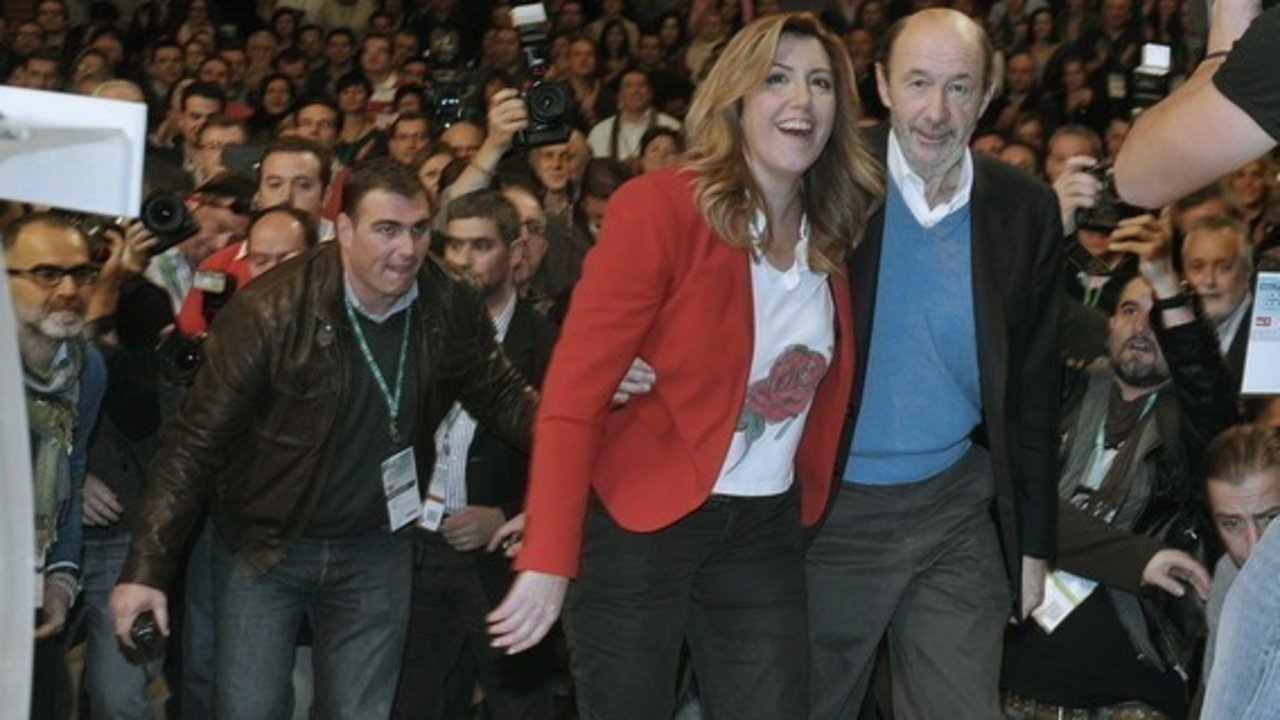 Susana Díaz y Alfredo Pérez Rubalcaba en un mitin del PSOE.