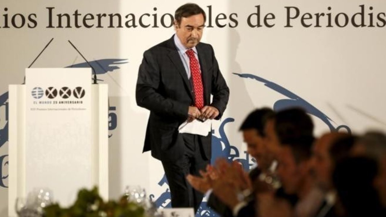 Pedro J. rompe su discurso tras su intervención en el aniversario de El Mundo.