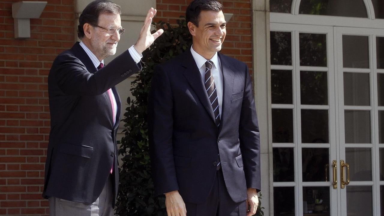 Mariano Rajoy y Pedro Sánchez en La Moncloa.