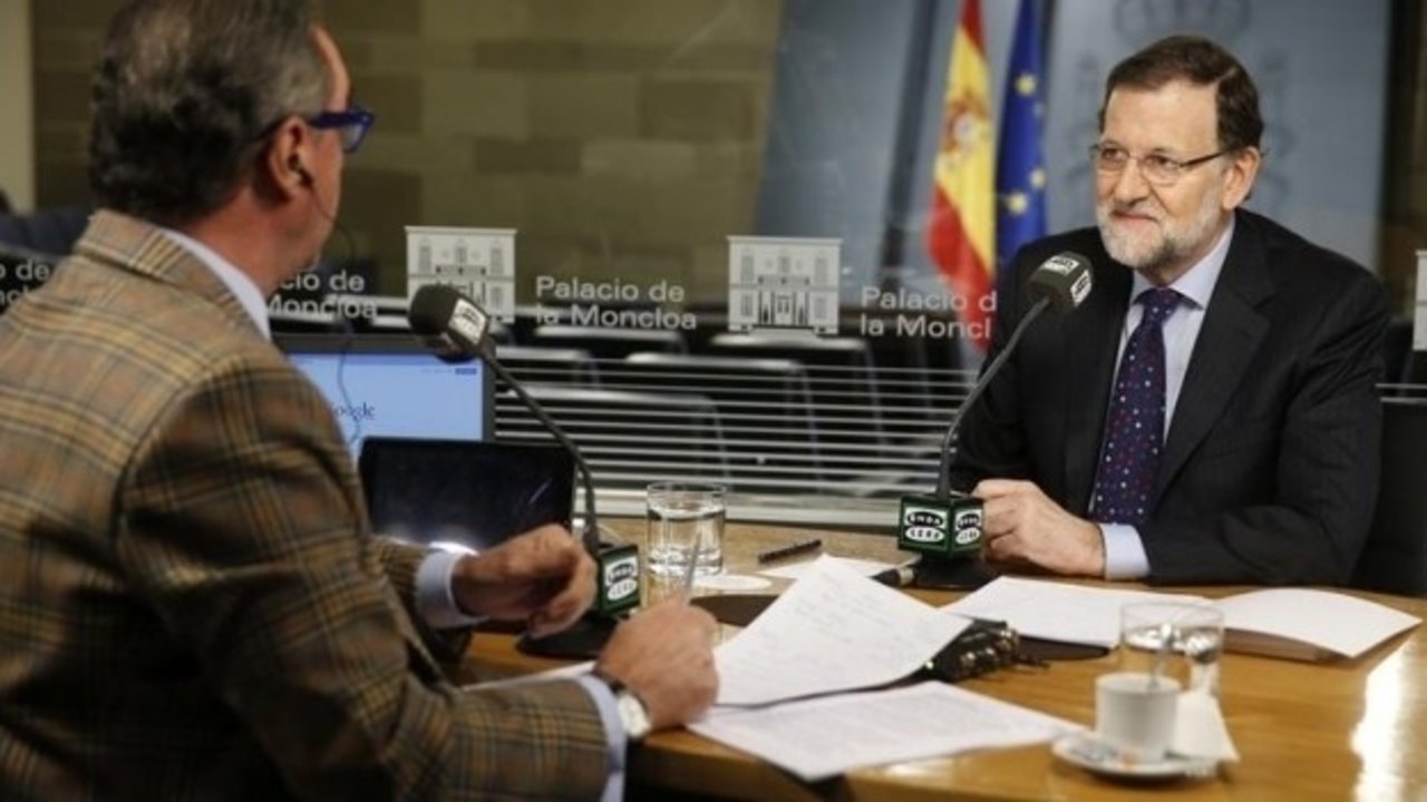 Carlos Herrera entrevistando a Rajoy.