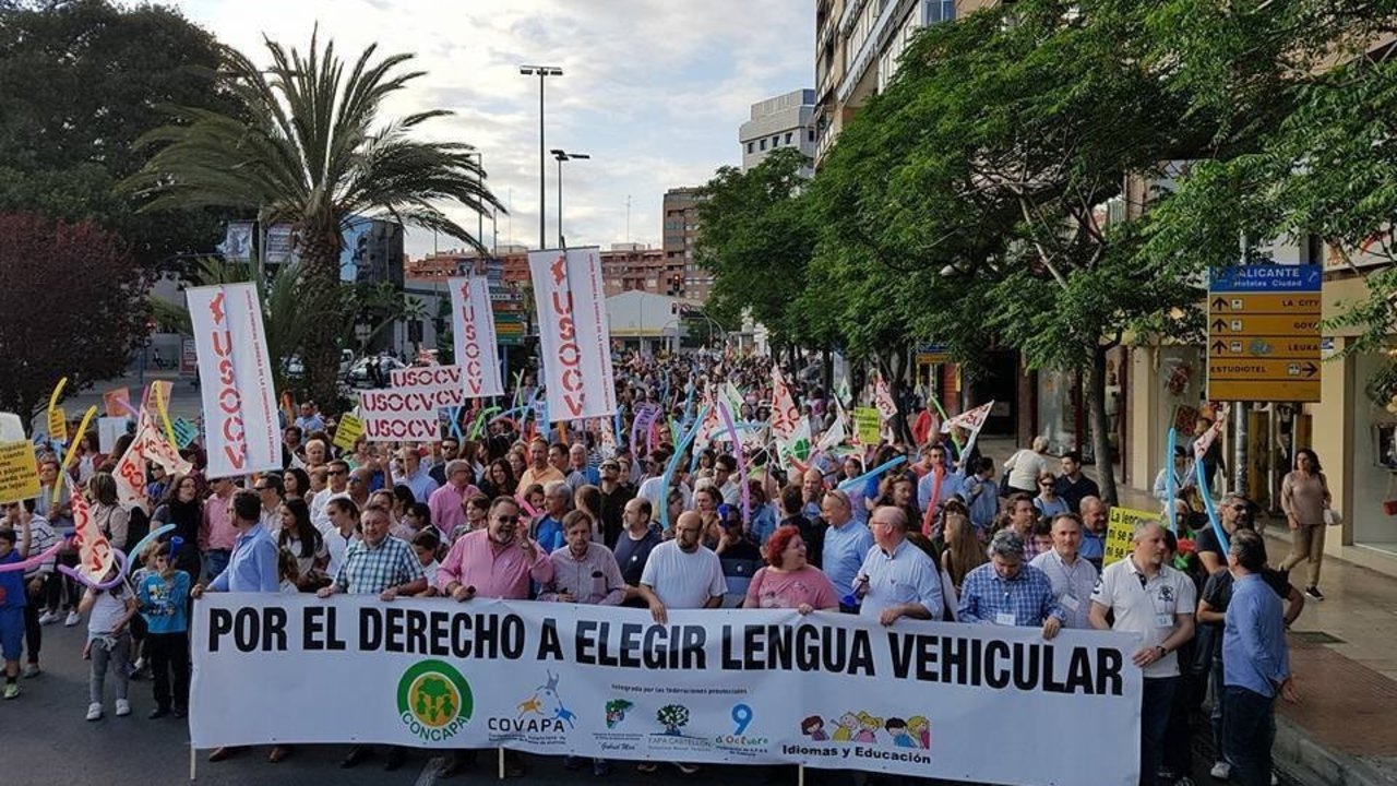 Manifestación contra el decreto plurilingüe en Alicante.