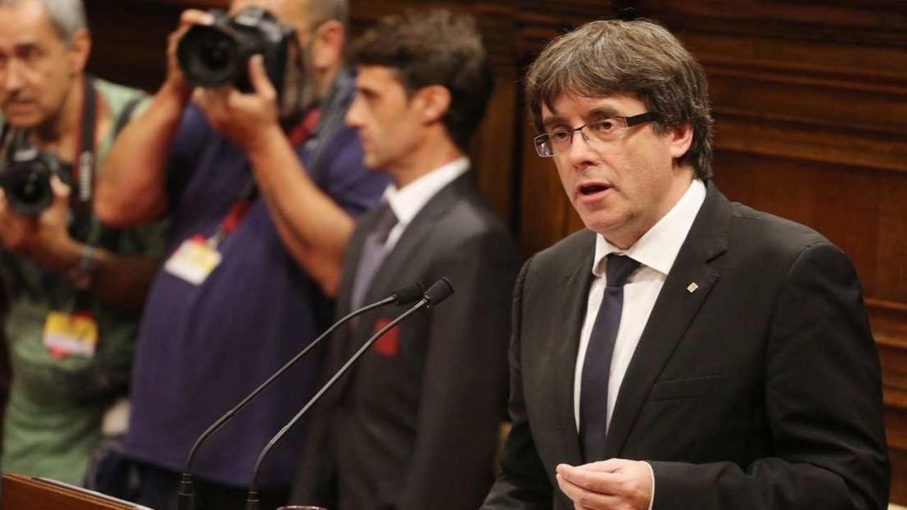 Carles Puigdemont, en un pleno del Parlament.