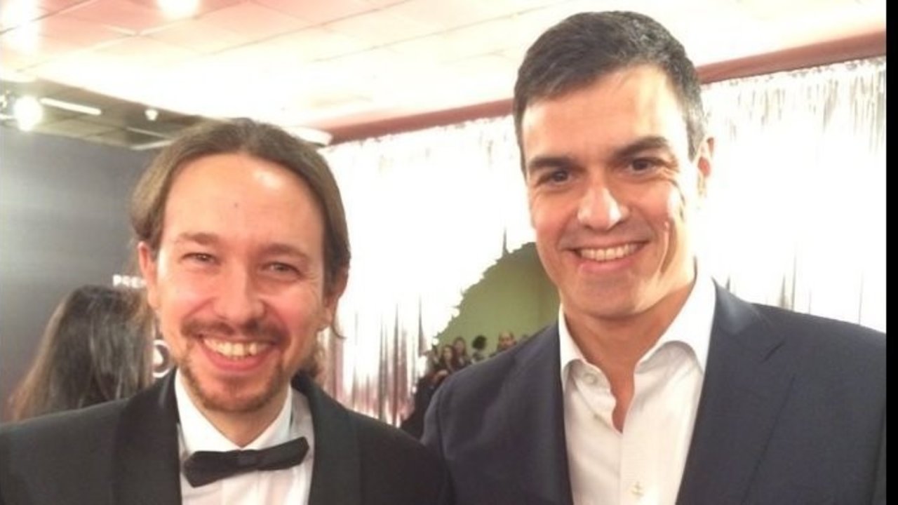 Pablo Iglesias y Pedro Sánchez, en la gala de los Goya en 2016.
