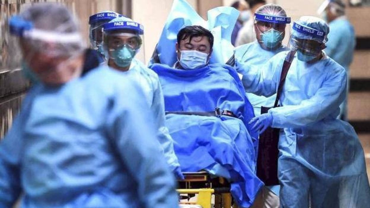 Paciente chino aquejado de coronavirus en Wuhan.
