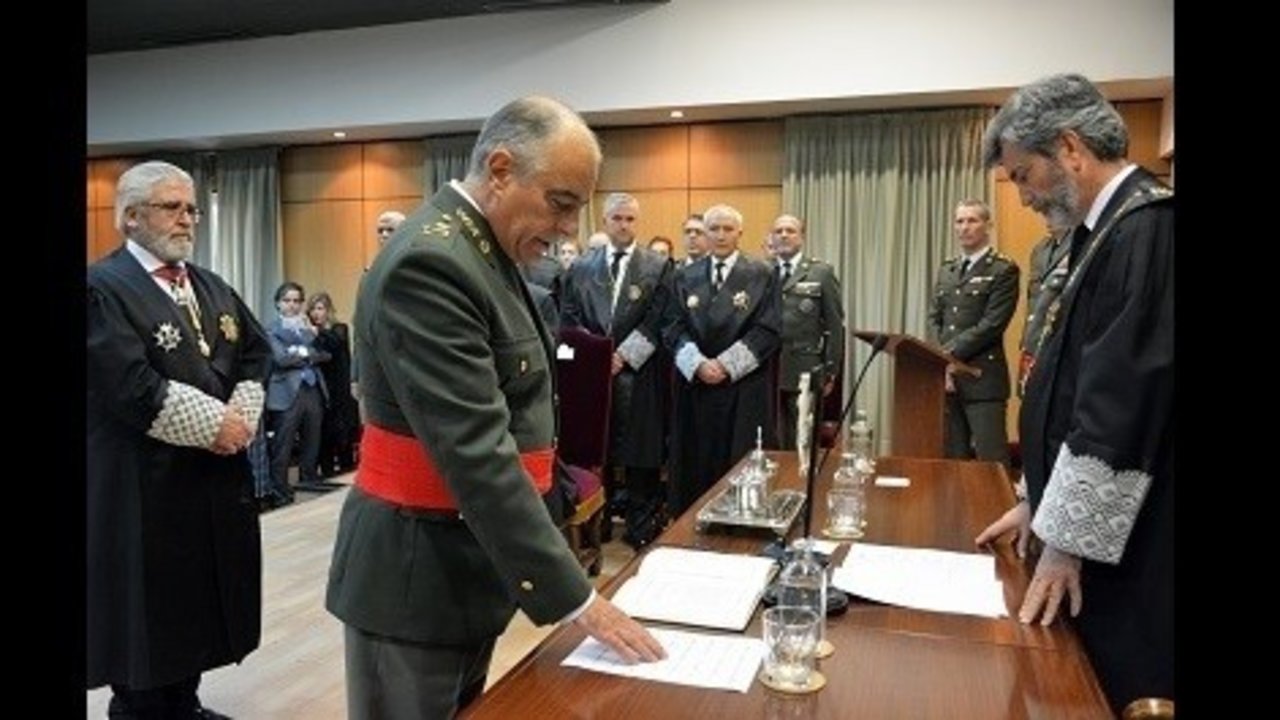 Carlos Melón, presidente del Tribunal Militar Central, junto a Carlos Lesmes, presidente del CGPJ y del TS.