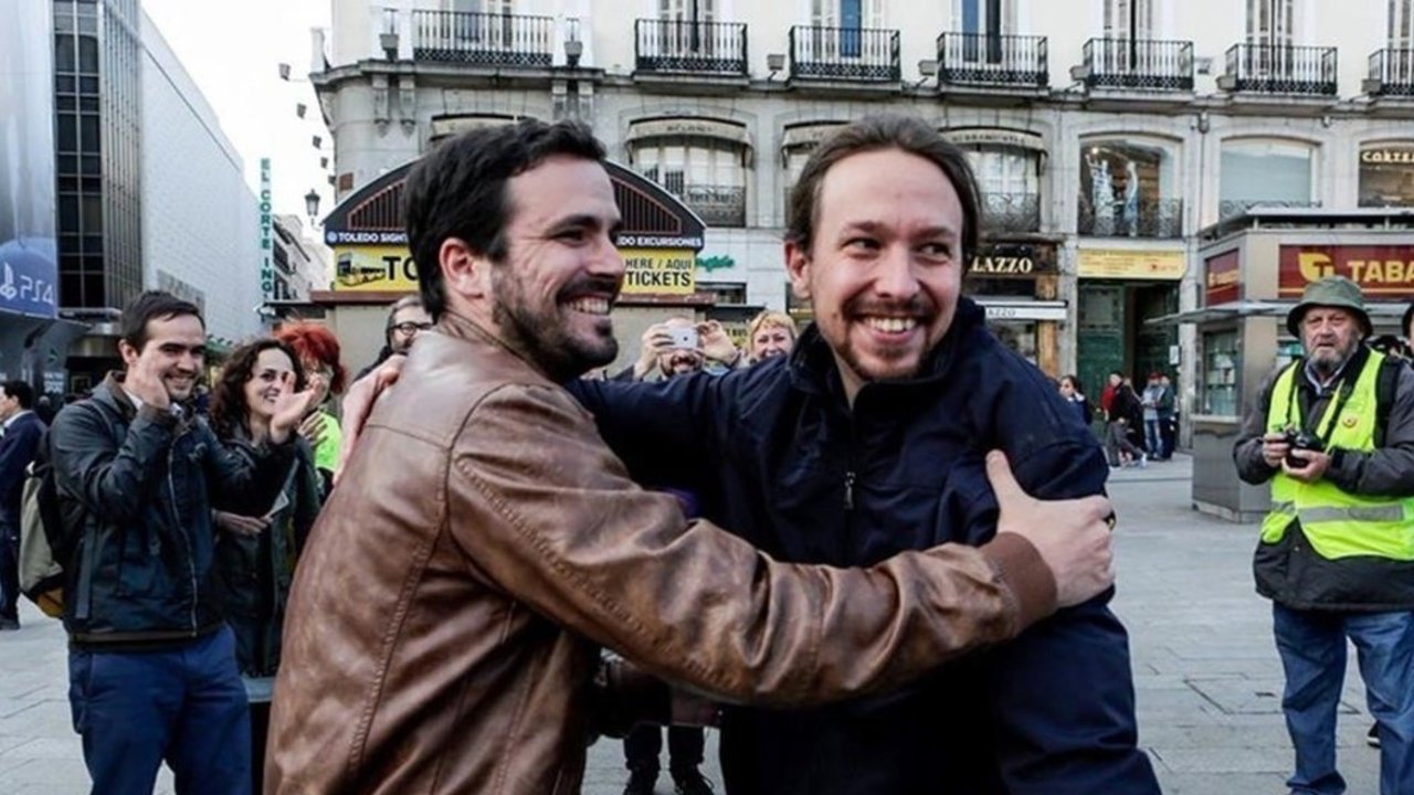 Alberto Garzón y Pablo Iglesias, el día que sellaron su acuerdo.