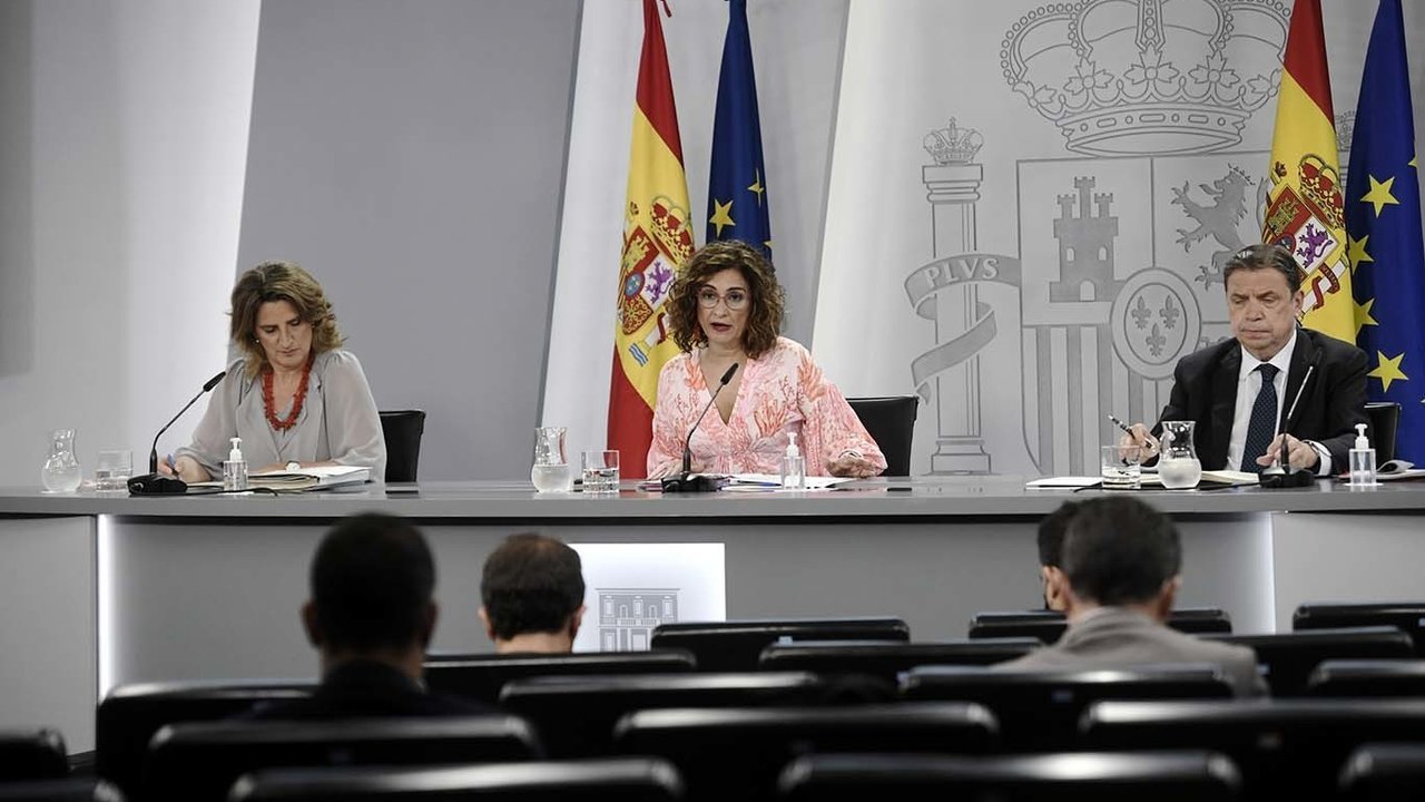 Teresa Ribera, María Jesús Montero y Luis Planas. 1/6/2021