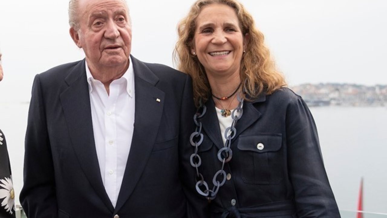 El Rey Juan Carlos y la Infanta Elena en una imagen de archivo.