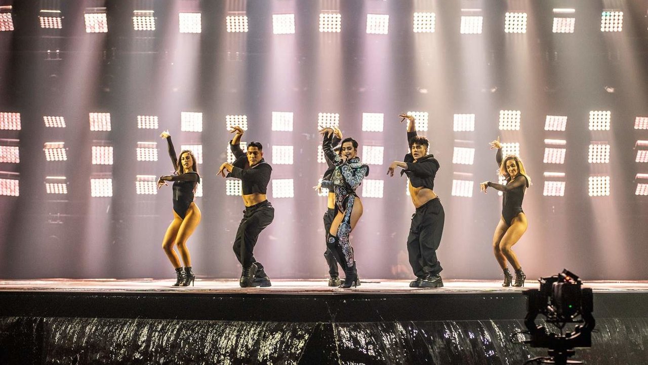 Chanel y traje luces pasan la primera de fuego en Eurovisión
