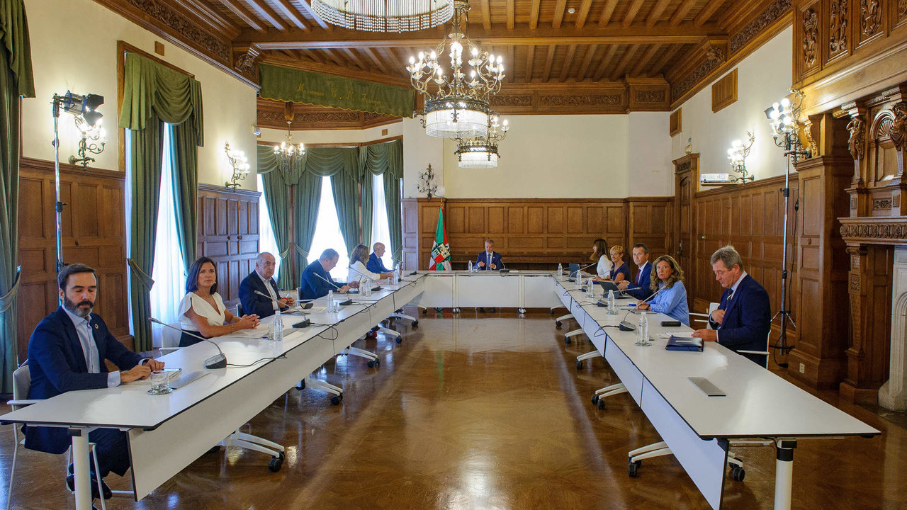 El Gobierno Vasco celebra su 1 Consejo de  Gobireno del curso políticoen el alacio Miramar de San Sebastian 30082022 - FOTO UNANUE