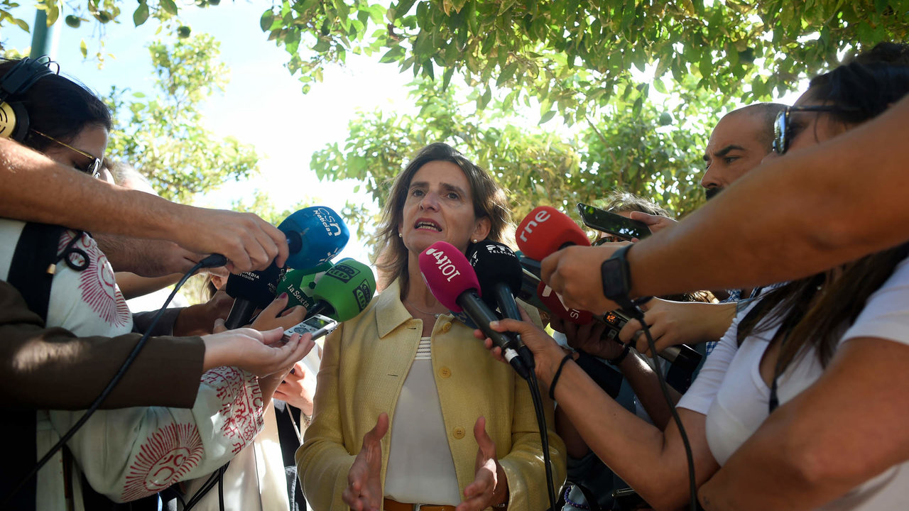 La vicepresidenta y ministra para la Transición Ecológica y el Reto demográfico, Teresa Ribera,  asisten al acto de inauguración de Diálogos de Alto Nivel dentro del 20, en la imagen atiende a los medios de comunicación a 29 de septiembre de 2022 en Málaga, Andalucía.