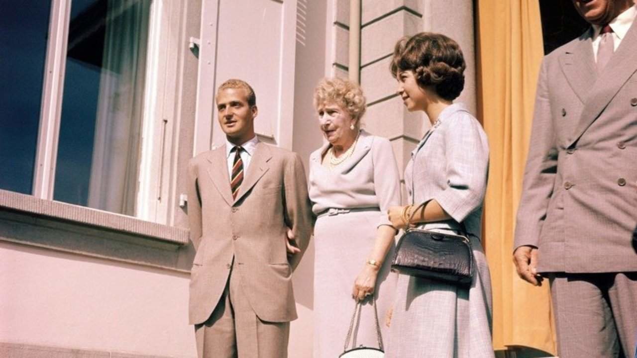 La reina Victoria Eugenia con los reyes eméritos Juan Carlos y Sofía Giorgio (Lotti Mondadori/Portfolio)