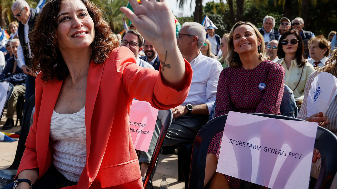 La presidenta de la Comunidad de Madrid, Isabel Díaz Ayuso, durante un encuentro del Partido Popular de la Comunidad Valenciana.