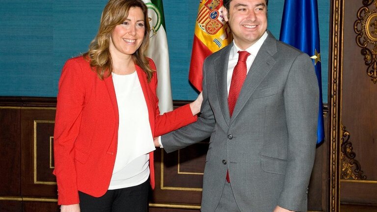 Susana D&iacute;az y Juan Manuel Moreno, en el primer encuentro oficial tras el nombramiento del segundo como presidente del PP andaluz.