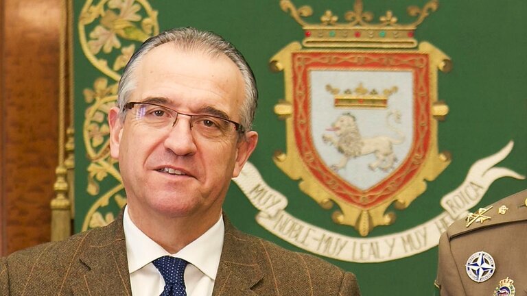 Enrique Maya, alcalde de Pamplona.