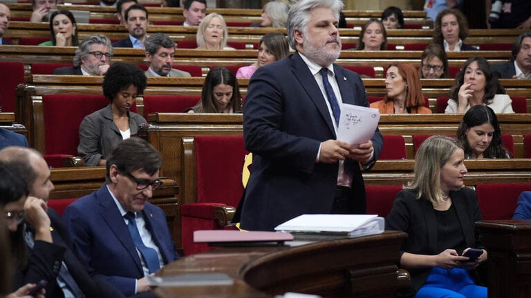 El diputado de Junts, Albert Batet, durante la primera jornada del Debate de Pol&iacute;tica General, en el Parlament de Catalunya, a 8 de octubre de 2025. (Foto: David Zorrakino / Europa Press)