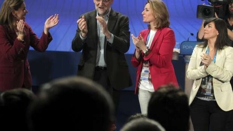 Mariano Rajoy y Arantza Quiroga en un mitin.