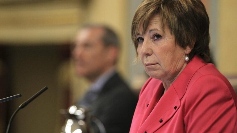 Celia Villalobos.