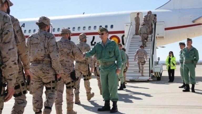 Despedida de los legionarios que partieron hacia Irak el pasado mes de febrero.
