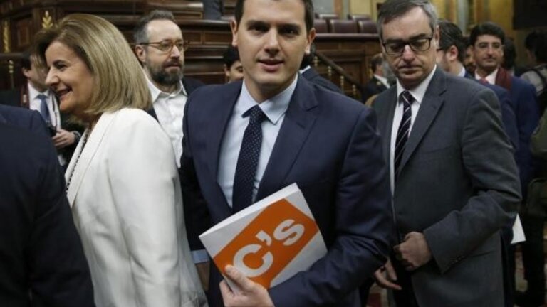 Albert Rivera y diputados de C&acute;s en el Congreso.