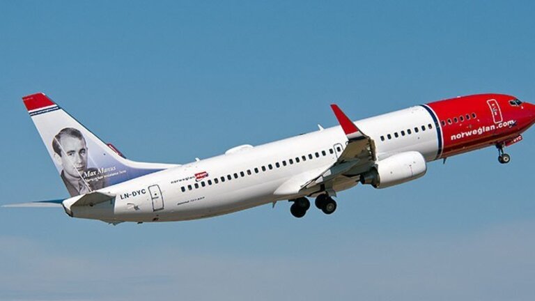 Avi&oacute;n de la aerol&iacute;nea Norwegian.