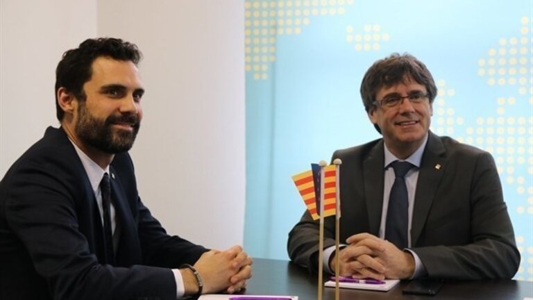 Roger Torrent y Carles Puigdemont.