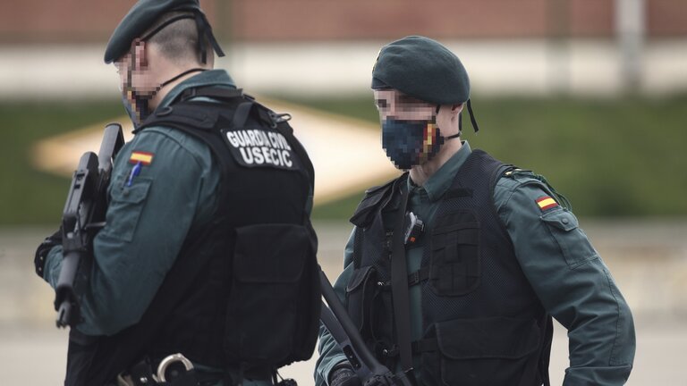 Agentes de la Guardia Civil.