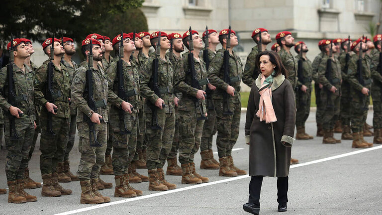 Visita de Margarita Robles a la Academia de Infanter&iacute;a, en Toledo (Foto: David Hufra / Europa Press).