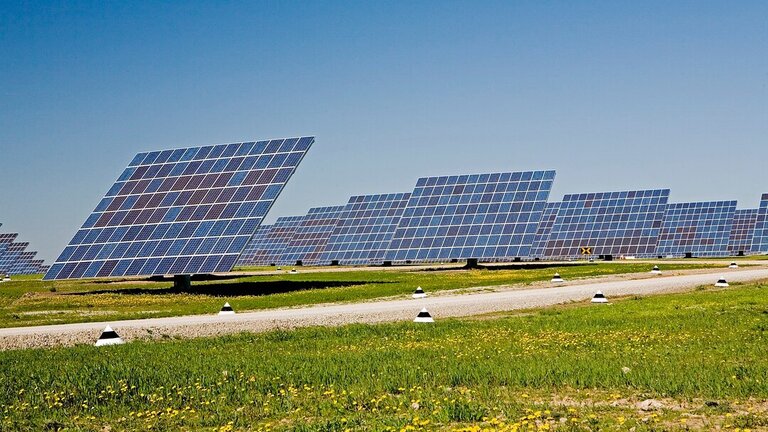 Archivo - Planta fotovoltaica.