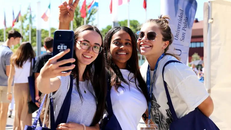 Alumnas internacionales de la Universidad CEU San Pablo
