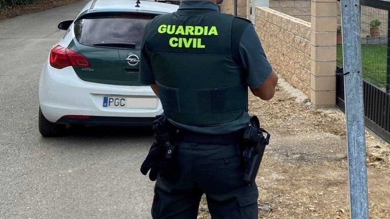 Imagen de archivo de un agente de la Guardia Civil (Foto: Guardia Civil).