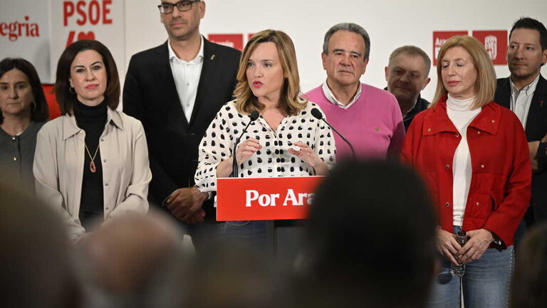 La candidata del PSOE a la Presidencia al Gobierno de Arag&oacute;n, Pilar Alegr&iacute;a, ofrece una rueda de prensa tras el cierre de la noche electoral, en la sede auton&oacute;mica del PSOE, a 8 de febrero de 2026, en Zaragoza, Arag&oacute;n. (Marcos Cebri&aacute;n / Europa Press)