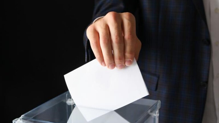 Elecciones 2026 en Andaluc&iacute;a: gu&iacute;a completa para electores