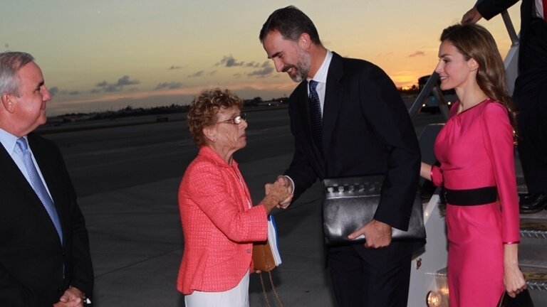 Los pr&iacute;ncipes de Asturias a su llegada a Miami