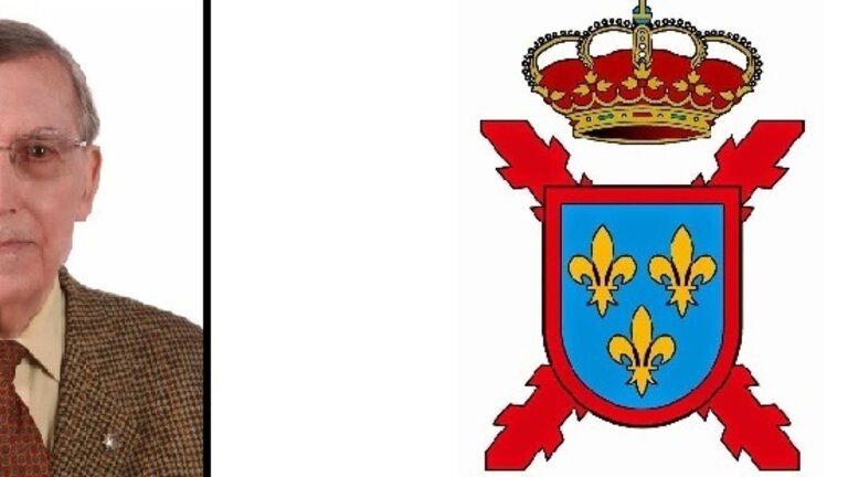 Imagen de P&eacute;rez-Cirera y del escudo de la HNME.