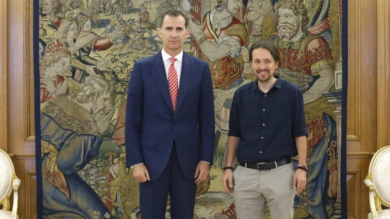 Felipe VI y Pablo Iglesias en el Palacio de la Zarzuela.