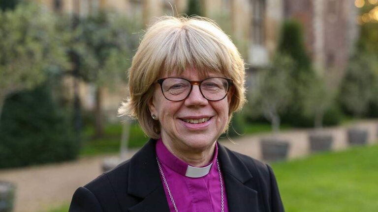 Sarah Mullally, primera mujer arzobispa de Canterbury, el cargo de mayor rango dentro de la Iglesia de Inglaterra