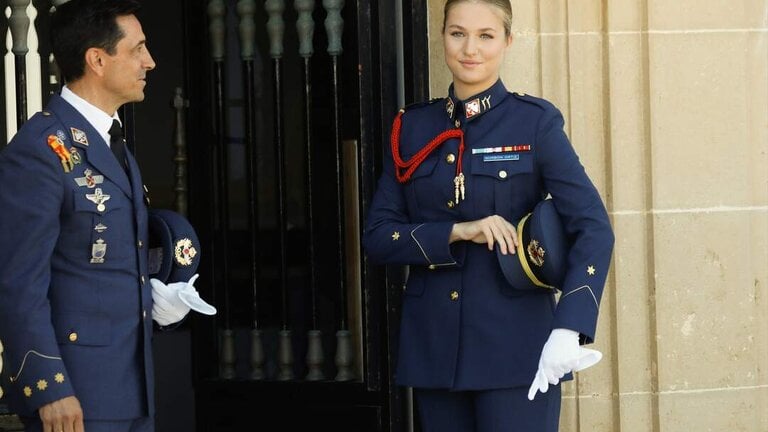 Leonor ingresando en la Academia del Aire, en Murcia.
