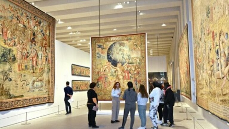 Galer&iacute;a de Colecciones Reales.