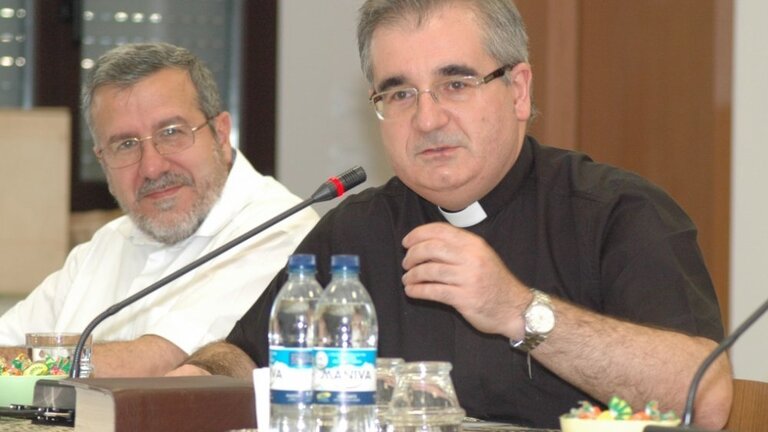 Monse&ntilde;or Miguel Delgado Galindo. 