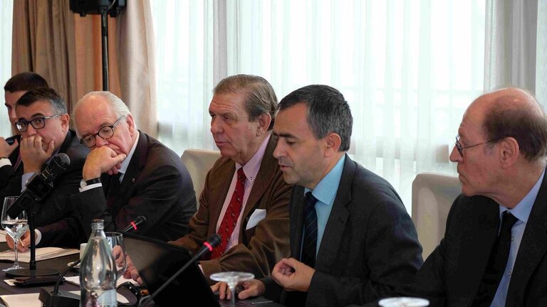 Fernando Gim&eacute;nez Barriocanal junto a Luis Hernando de Larramendi, presidente de ASE-Acci&oacute;n Social Empresarial. 