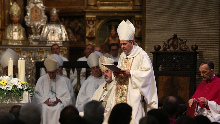 Mons. Vicente Rebollo. 