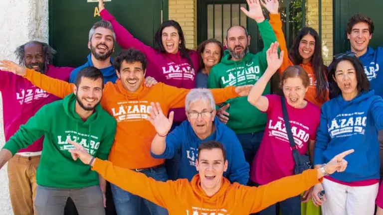 Hogares Lázaro, pisos compartidos entre jóvenes y personas sin hogar.