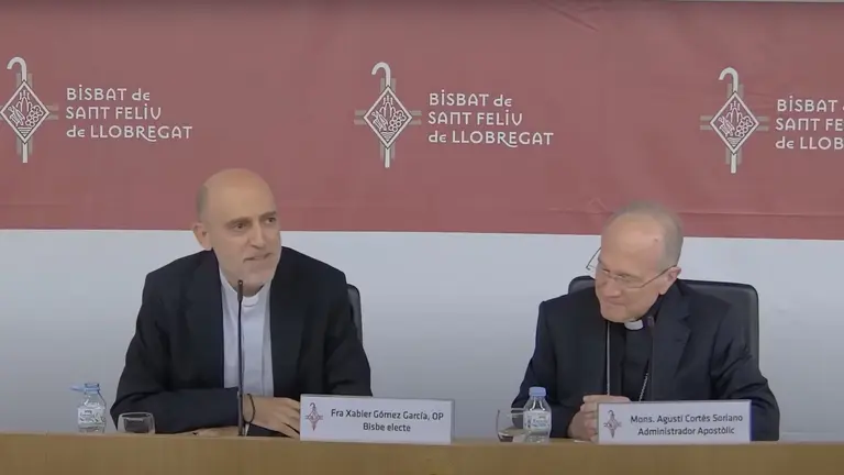 Xabier Gomez, a la izquierda, durante la rueda de prensa.