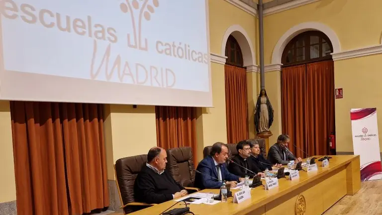 Cobo a los colegios católicos: ·“Debemos hacer de nuestras escuelas, lugares misioneros”.